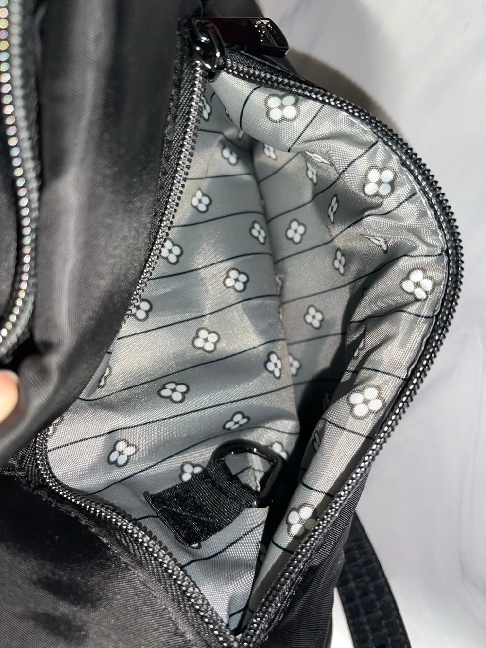 Lug Moonwalk crossbody - black - new!